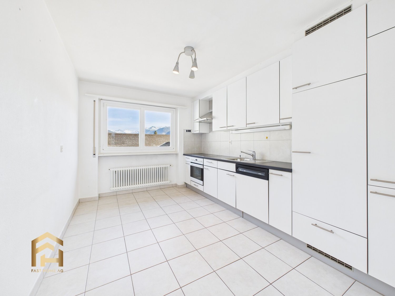 Immobilie in Gampel - Familienfreundliche 4.5-Zimmerwohnung mit Balkon - Bild 0