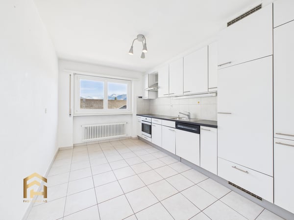 Familienfreundliche 4.5-Zimmerwohnung mit Balkon 1