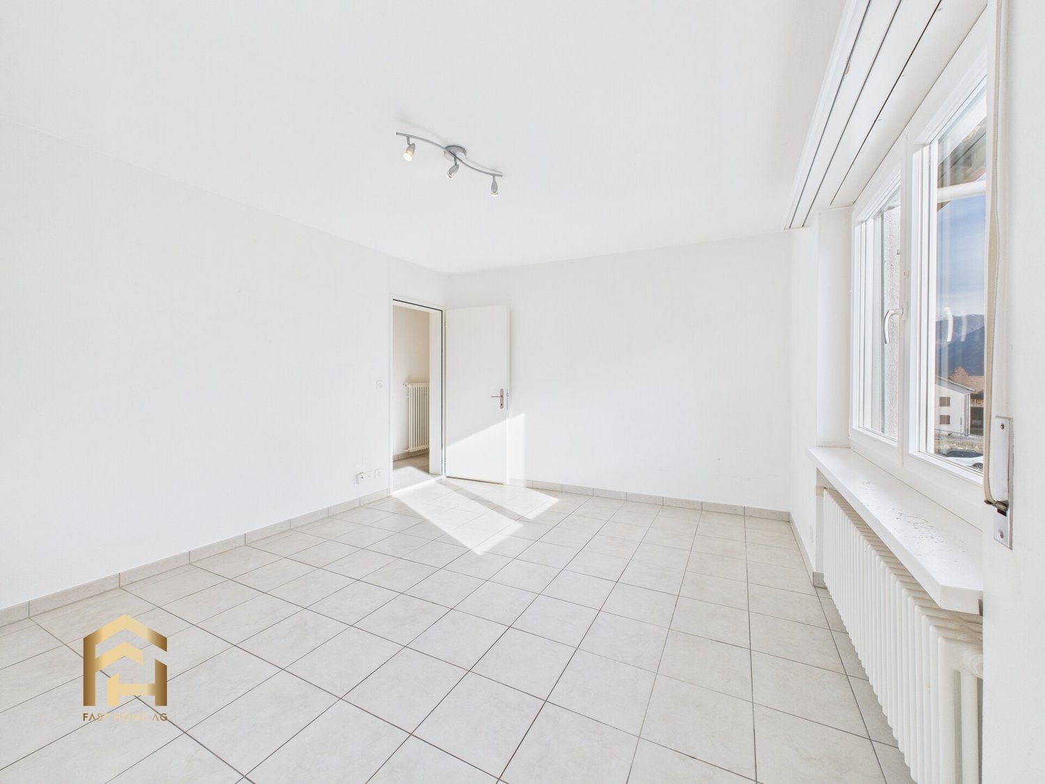 Immobilie in Gampel - Familienfreundliche 4.5-Zimmerwohnung mit Balkon - Bild 3