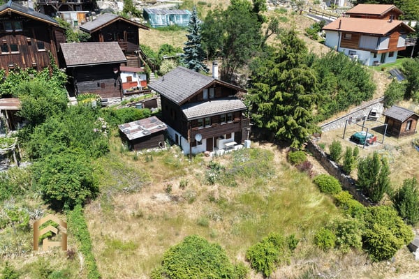 Idyllisches Zuhause oder Feriendomizil mit unverbaubarer Aussicht und 10