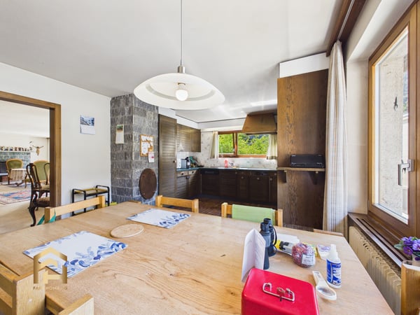 Grosszügiges Einfamilienhaus an fantastischer Lage 4