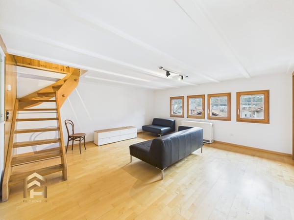 Altbau 1.5 ZWG mit Atelier im Herzen von Naters 2