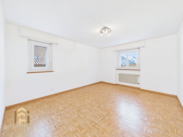 Zentral gelegene 1.5 ZWG mit Balkon und Gartensitzplatz 6