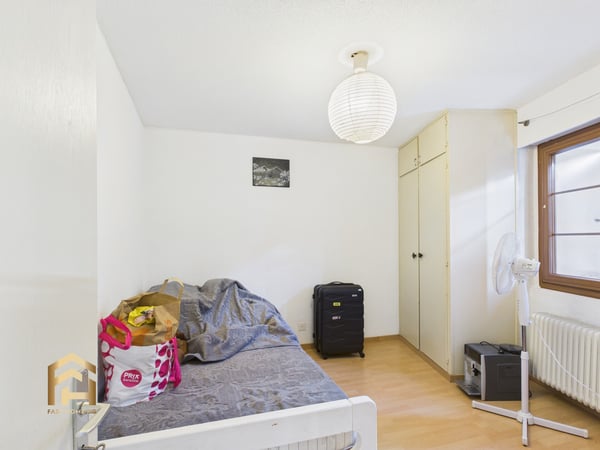 Viel Platz, viel Charme, viele Möglichkeiten Haus mit 3 Wohneinheite 8