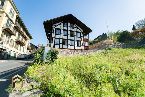 Grosszügige 5.5-Zimmer-Maisonettewohnung wenige Schritte vom Thunersee 1