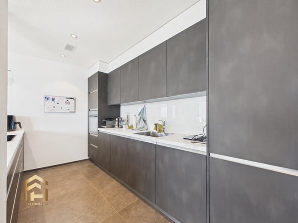 Grosszügige 5.5 Terrassenwohnung mit freiem Blick über das Rhonetal 3