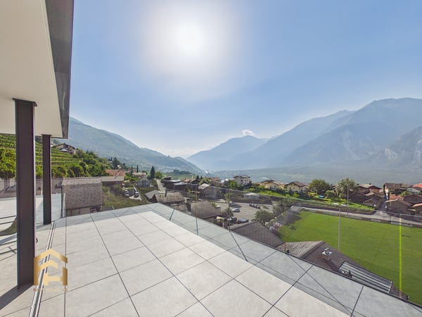 Grosszügige 5.5 Terrassenwohnung mit freiem Blick über das Rhonetal 12