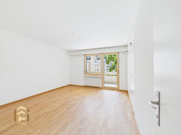Exklusiv inmitten Visp: Renovierte 2.5ZWG,Umlaufbalkon, Lift&Garage 7