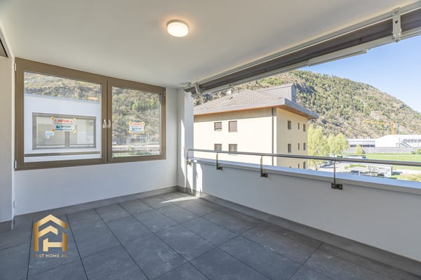 Top-Modern wohnen in Visp West: Neuwertige 4.5-ZWG 10