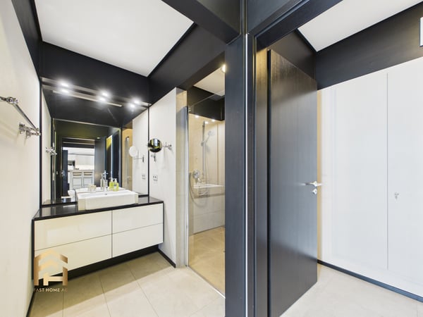 Über den Dächern der Lauchernalp 5.5-Zimmer-Duplex-Penthouse 9