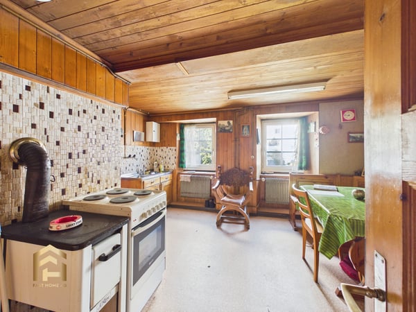 Altbauwohnung zum Umbauen im Dorfkern von Saas-Fee, Zweitwohnsitz bewi 8