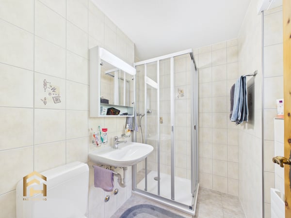Attraktive 2.5-Zimmer-Wohnung mit 2 Balkonen und toller Aussicht 8