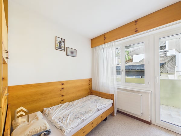 Attraktive 2.5-Zimmer-Wohnung mit 2 Balkonen und toller Aussicht 6