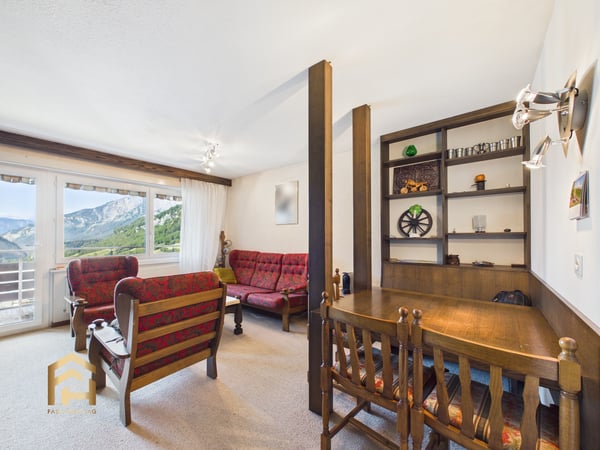 Attraktive 2.5-Zimmer-Wohnung mit 2 Balkonen und toller Aussicht 1