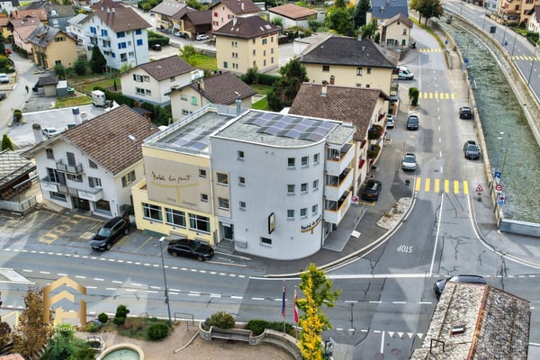 Rentables Hotel mit laufendem Geschäftsbetrieb im Wallis 1