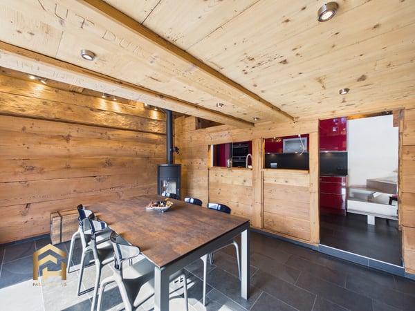 Modernes Chalet mit sonniger Südterrasse in Oberrotafen 3