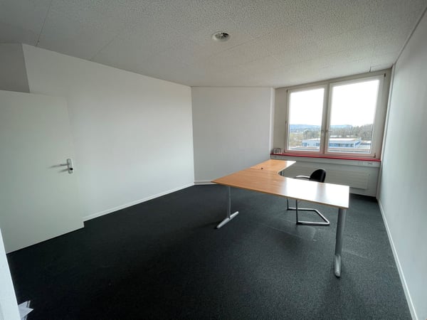 Einzelbüro mit super Aussicht im 5. Stock 2