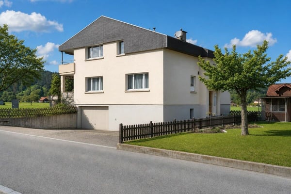 2-Familienhaus an naturnaher Lage mit herrlicher Sicht ins Grüne 2