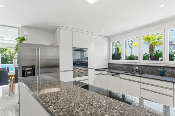 Modern. Grosszügig. Einzigartig. 4½-Zimmer-Einfamilienhaus mit Pool 9
