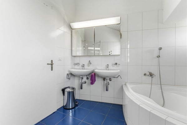 Modern. Grosszügig. Einzigartig. 4½-Zimmer-Einfamilienhaus mit Pool 19