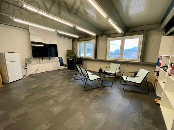 Große, modulare Industriehalle mit 32 Garagenboxen 6