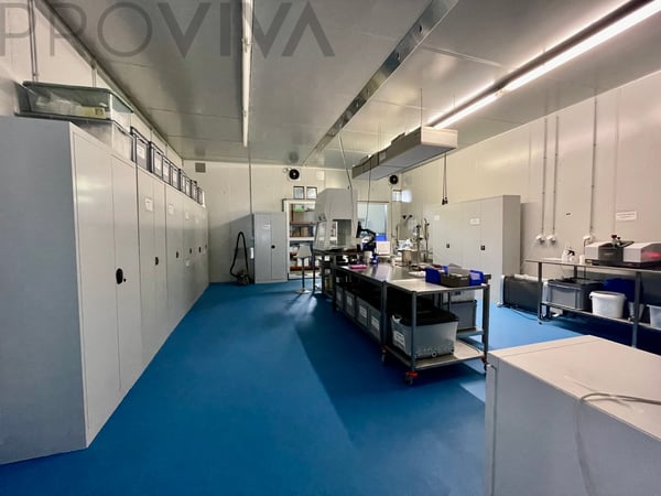 Große, modulare Industriehalle mit 32 Garagenboxen 7