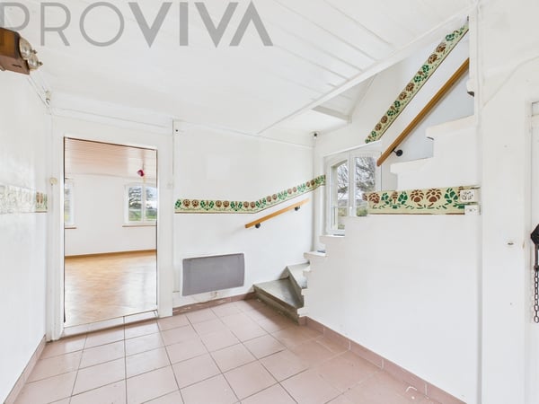 Maison de maître avec grange et grand terrain 3