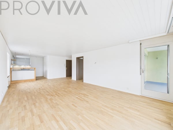 Mit vielen Extras wie Hallenbad, Sauna, Partyraum und Turnhalle 1