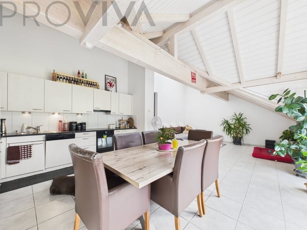 mit Charme und grossem Balkon 2