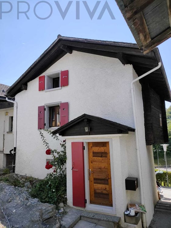 Preissenkung um 5% -- Historisches Walliser Haus 1