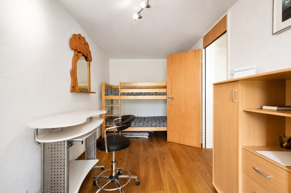 Exklusive Gartenwohnung mit Seesicht, Seezugang & hoher Rendite 12