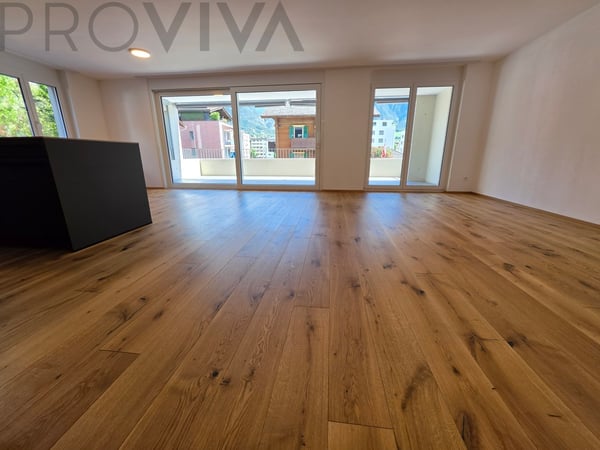 Hell und viel Wohnraum - Im Zentrum mit grosser Terrasse! 8