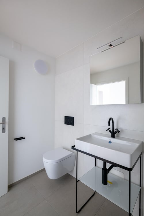 Hochwertige, moderne 4.5 Zimmer-Wohnung mit Altbaucharme 12