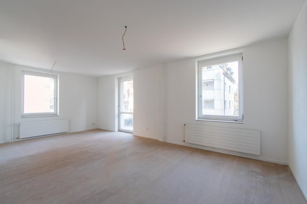 Grosszügige, frisch renovierte 2.5 Zimmer-Wohnung mit Balkon 6