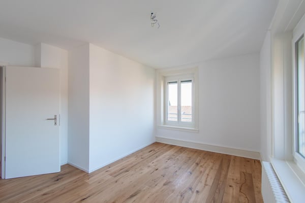 Grosszügige 1.5 Zimmer-Wohnung mit Balkon 10