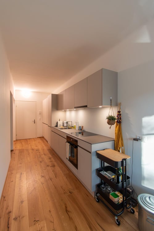 Charmante 2.5 Zimmer-Wohnung 4