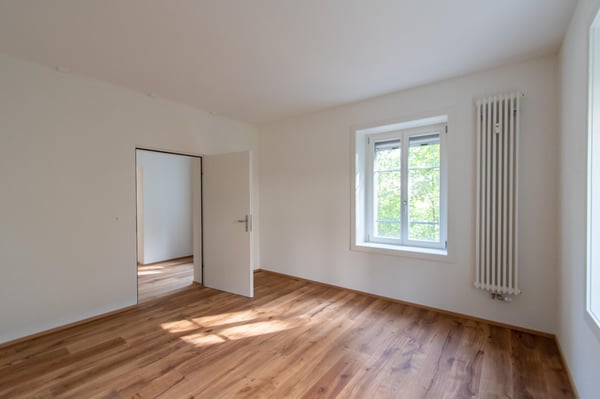 Charmante 2.5 Zimmer-Wohnung 6