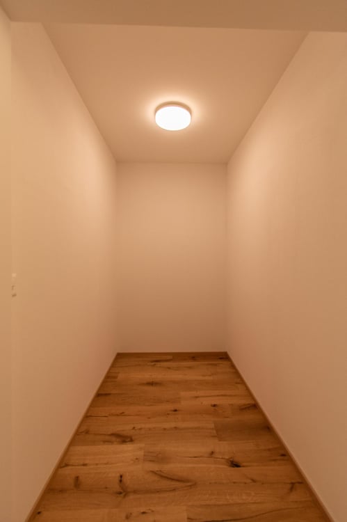 Moderne 2.5 Zimmer-Wohnung mit Altbaucharme 12