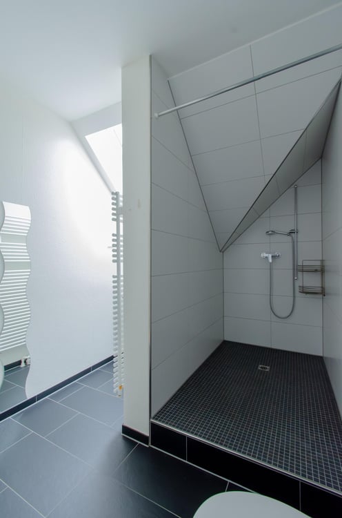 Charmvolle 4.5 Zimmer-Dachwohnung 8