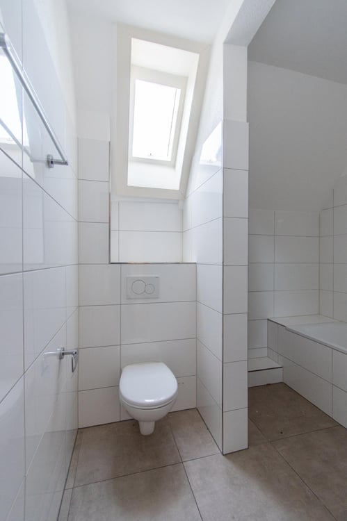 Heimelige 1.5 Zimmer-Dachwohnung 8