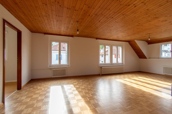 Charmante 4.5-Zimmer-Wohnung an ruhiger, zentraler Lage, Nähe Kantonspital