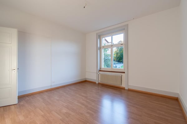 Charmvolle 5.5 Zimmer-Wohnung an ruhiger Lage 10