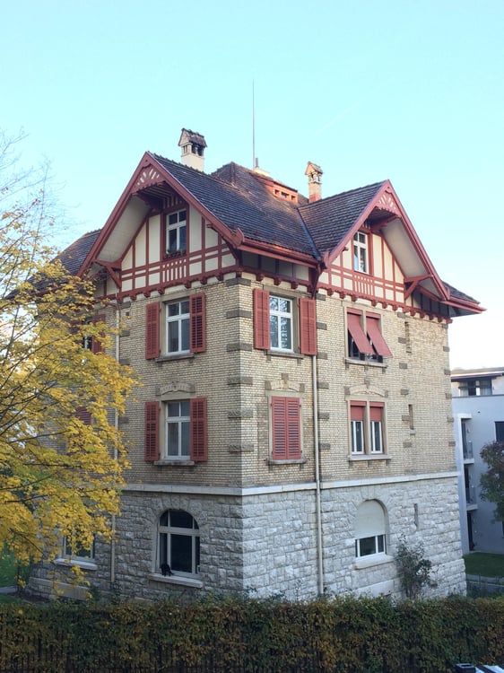 Charmvolle 5.5 Zimmer-Wohnung an ruhiger Lage 13