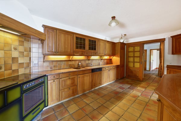 Traumhafte Chalet-Villa mit grossem Inhouse-Pool 12