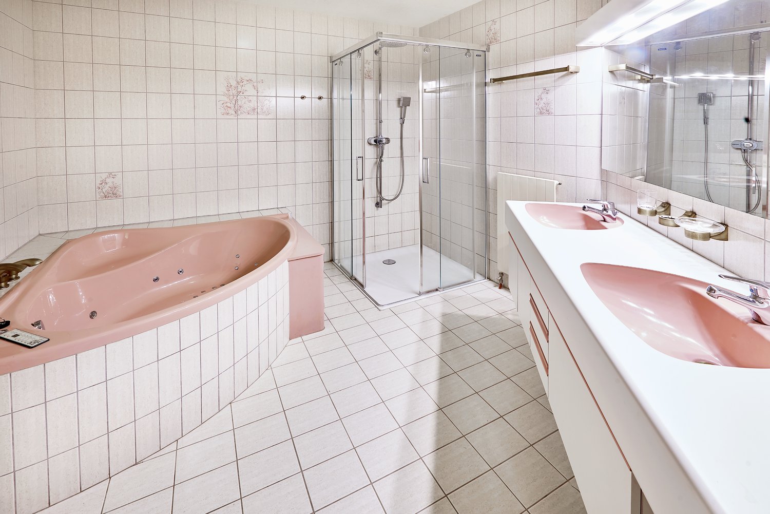 Immobilie in Ravoire - Traumhafte Chalet-Villa mit grossem Inhouse-Pool - Bild 16
