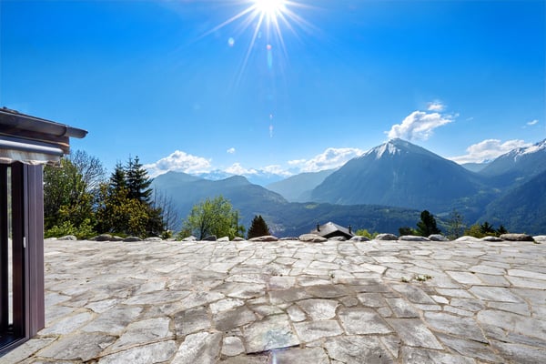 Traumhafte Chalet-Villa mit grossem Inhouse-Pool 5