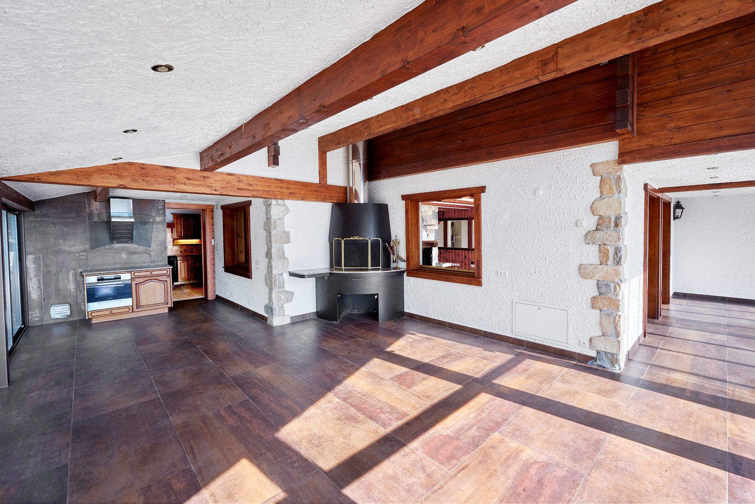 Immobilie in Ravoire - Traumhafte Chalet-Villa mit grossem Inhouse-Pool - Bild 7