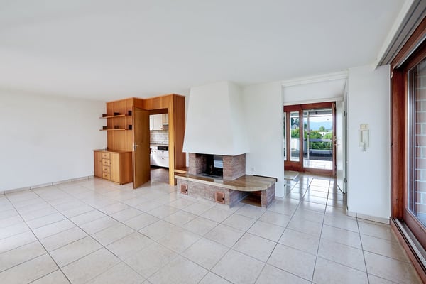 Gepflegte 2.5-Zimmer-Attikawohnung mit wunderbarer Weitsicht über Binningen 6