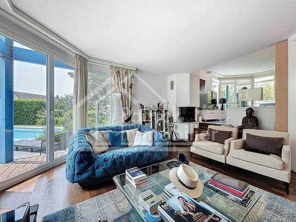 Villa de famille avec annexe, piscine, garage double 4