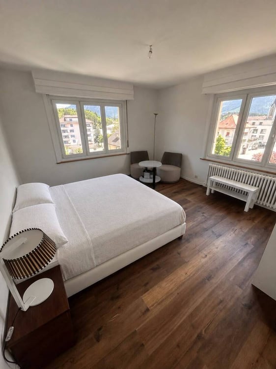 Dernière chambre meublée entièrement rénovée - emplacement idéal à La Tour-de-Trême (Bulle) 2